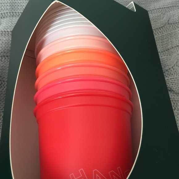 Bundle of 2019 Starbucks Holiday Reusable Cups - Picture 6 of 8